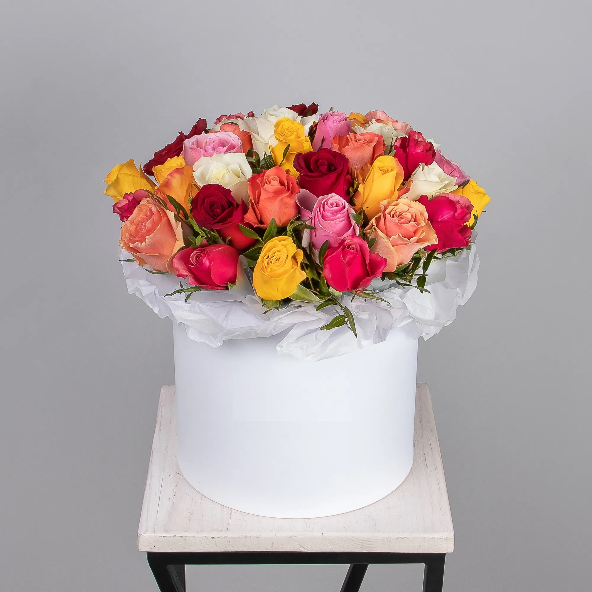 Hutschachtel mit bunten Rosen Hutschachtel