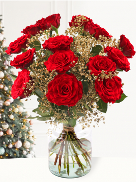 Red bouquet with gold coloured gypsophila Red